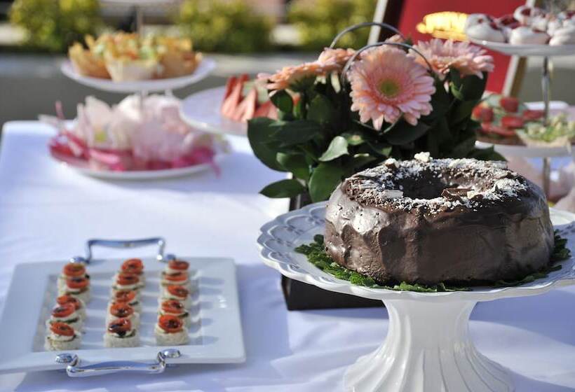 ホテル 131 On Herbert Baker Boutique