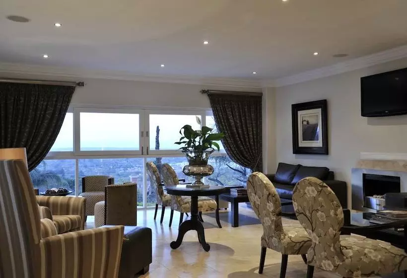 Hotelli 131 On Herbert Baker Boutique