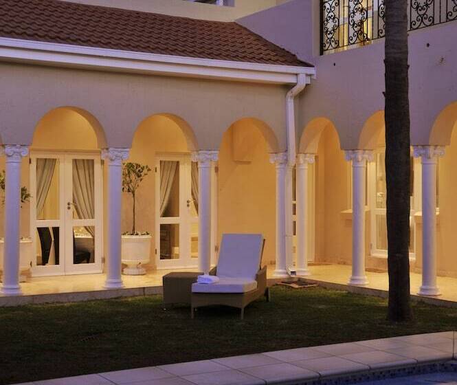 ホテル 131 On Herbert Baker Boutique