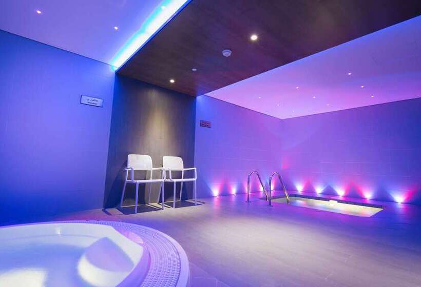 فندق Ayla Bawadi