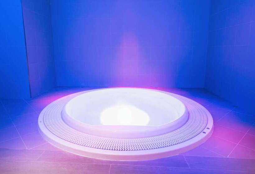 فندق Ayla Bawadi