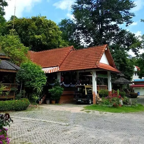 Hotel Baan Suan Sook Resort