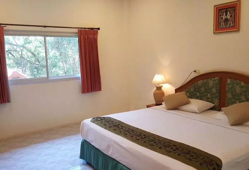 Hotel Baan Suan Sook Resort