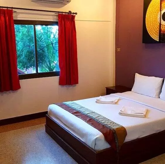 Hotel Baan Suan Sook Resort