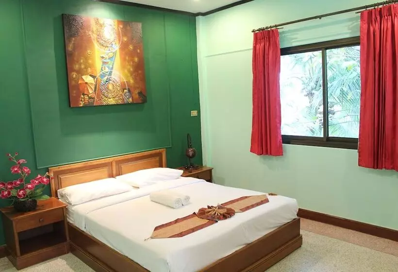 Hotel Baan Suan Sook Resort