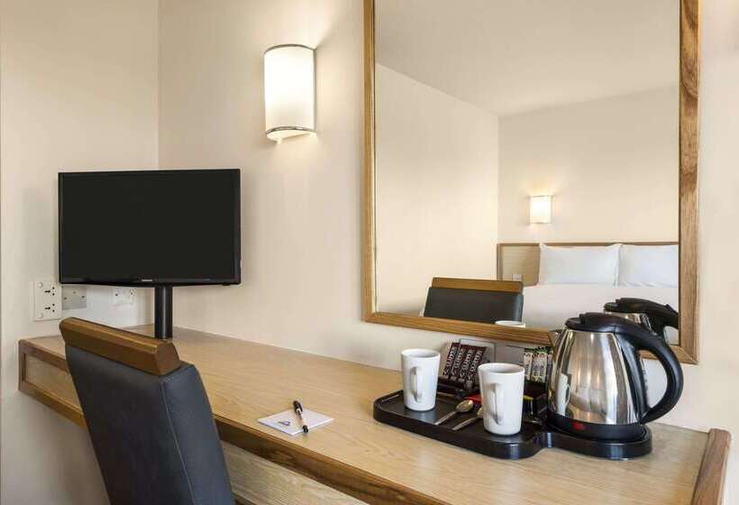 فندق Days Inn Sutton Scotney North