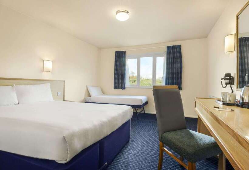 فندق Days Inn Sutton Scotney North