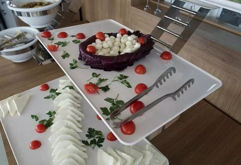 هتل Finike Marina