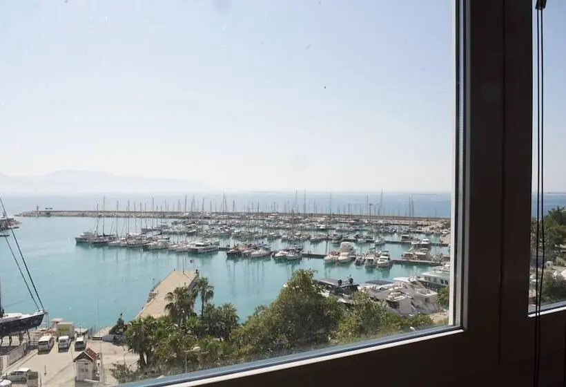 Hotelli Finike Marina