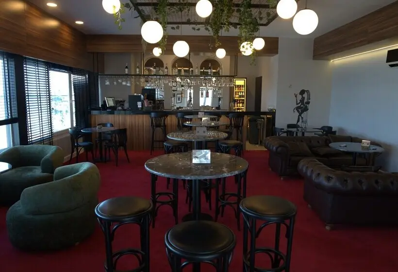 Hotelli Finike Marina