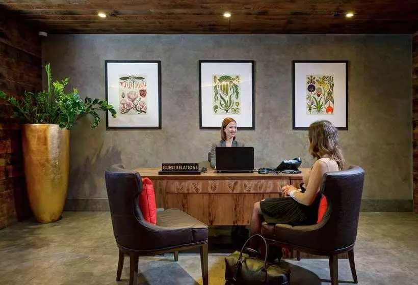 ホテル Hilton London Bankside