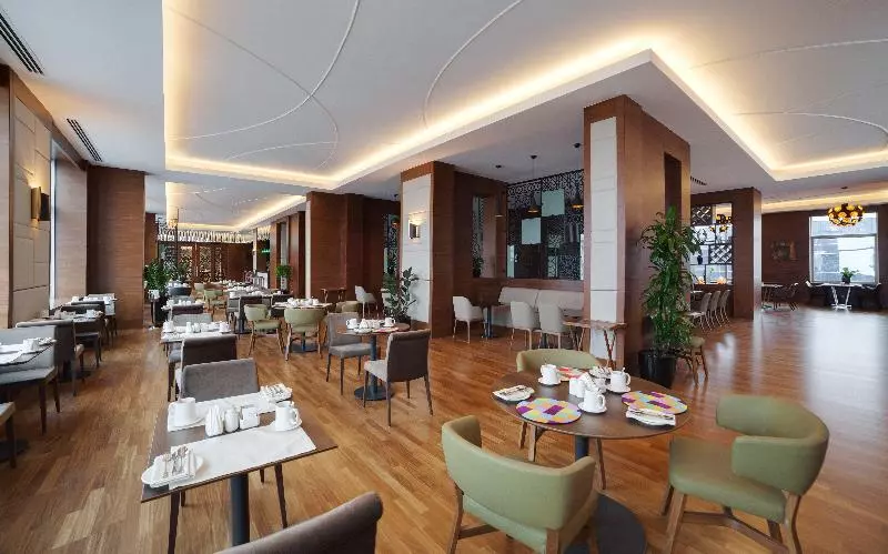 هتل Holiday Inn Baku, An Ihg