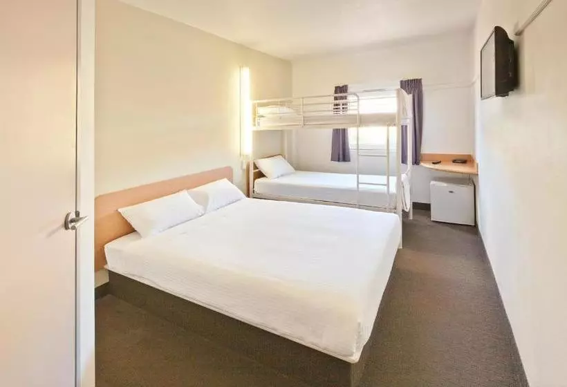 Отель Ibis Budget Dubbo