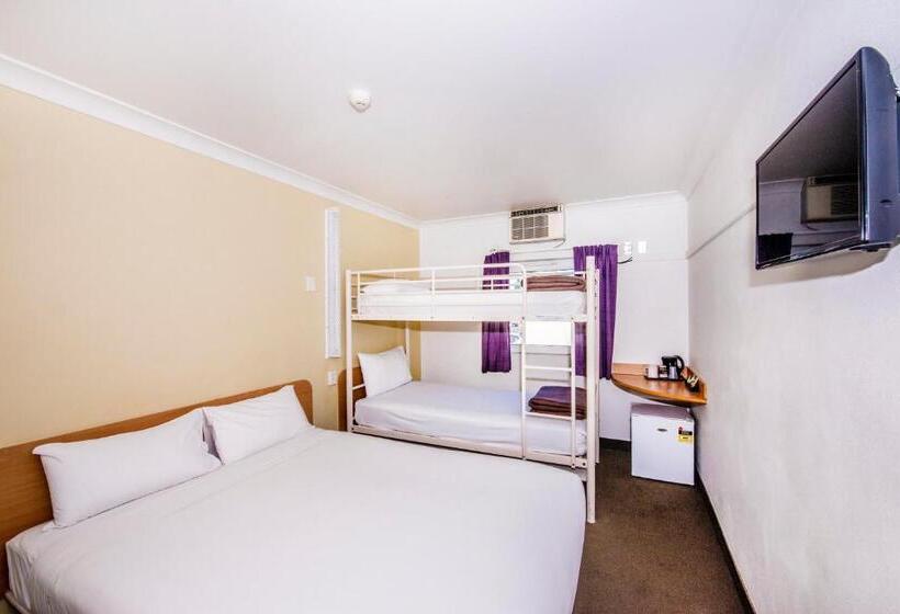 호텔 Ibis Budget Dubbo
