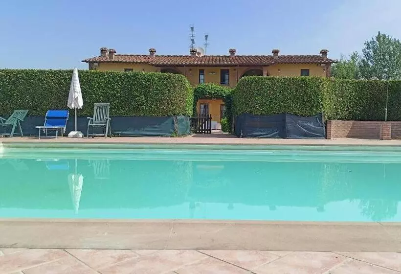 Отель Il Chiassetto Agriturismo No Kids