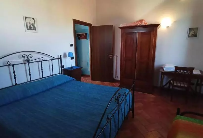 Отель Il Chiassetto Agriturismo No Kids