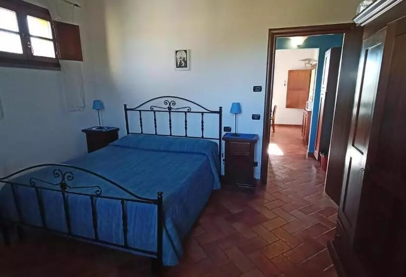 Отель Il Chiassetto Agriturismo No Kids