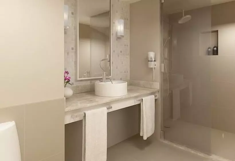 استراحتگاه ROC Casa del Mar