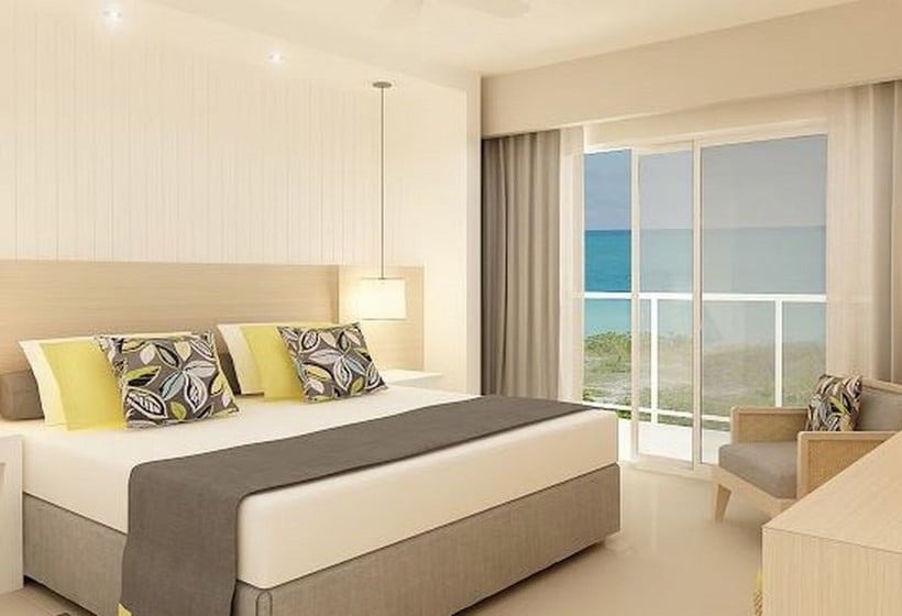 استراحتگاه ROC Casa del Mar