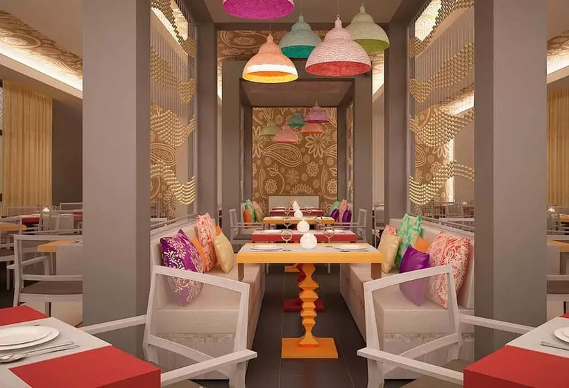 استراحتگاه ROC Casa del Mar