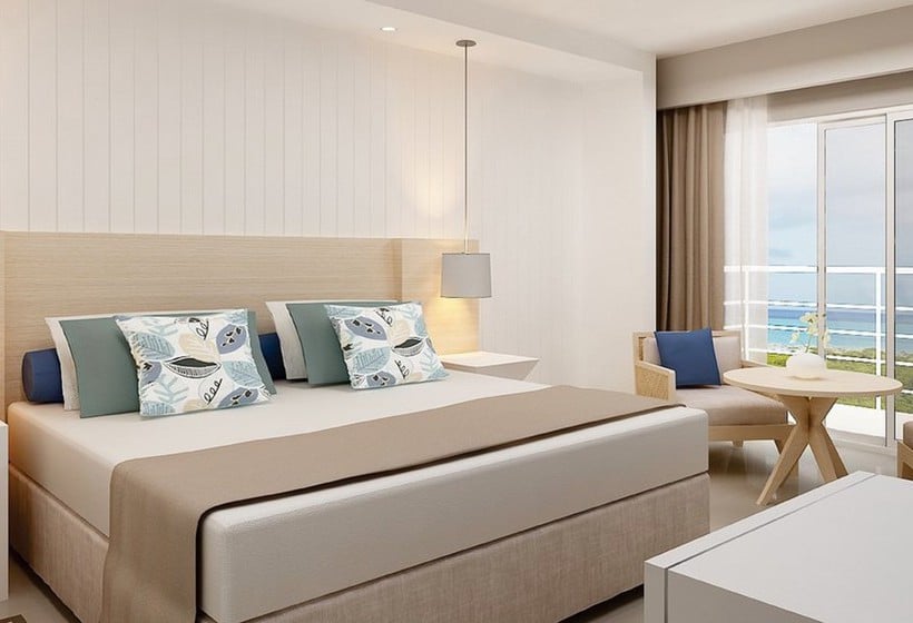 استراحتگاه ROC Casa del Mar