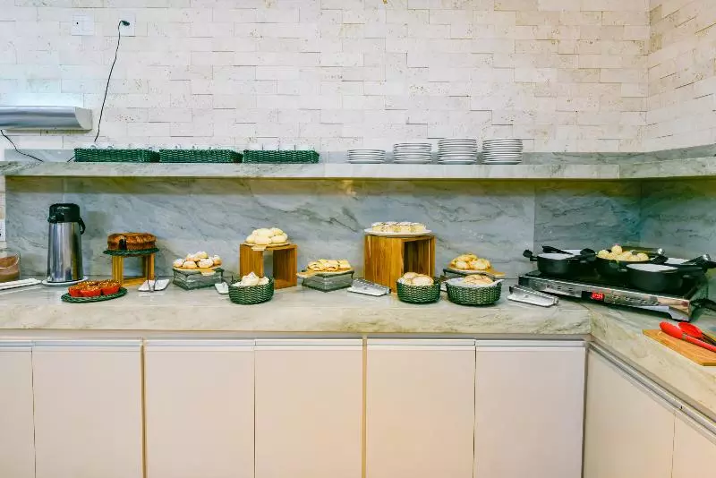 هتل Plaza Inn Breeze Aeroporto