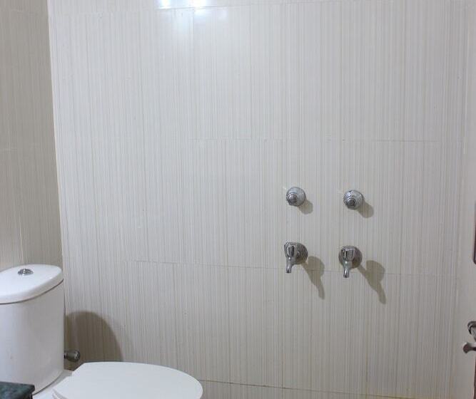 בית מלון כפרי Poonam Village Resort