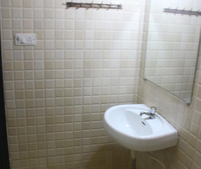 בית מלון כפרי Poonam Village Resort