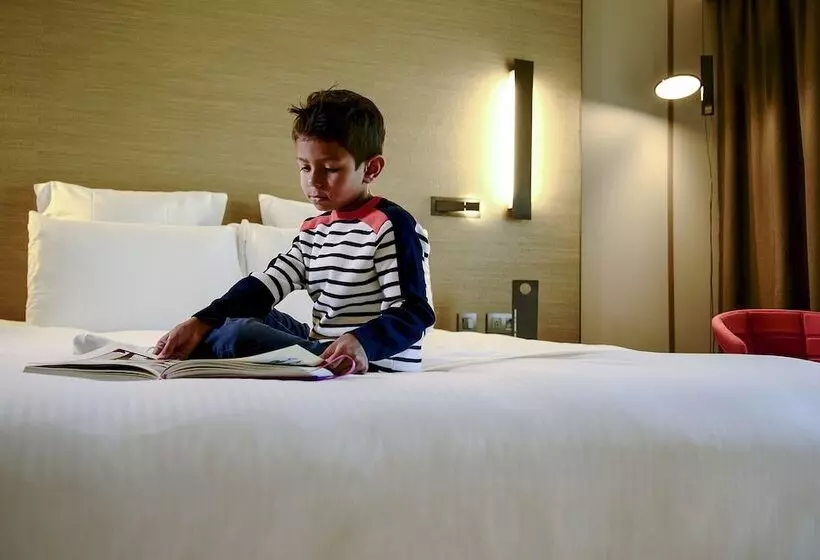 בית מלון כפרי Pullman Paris Roissy Cdg Airport