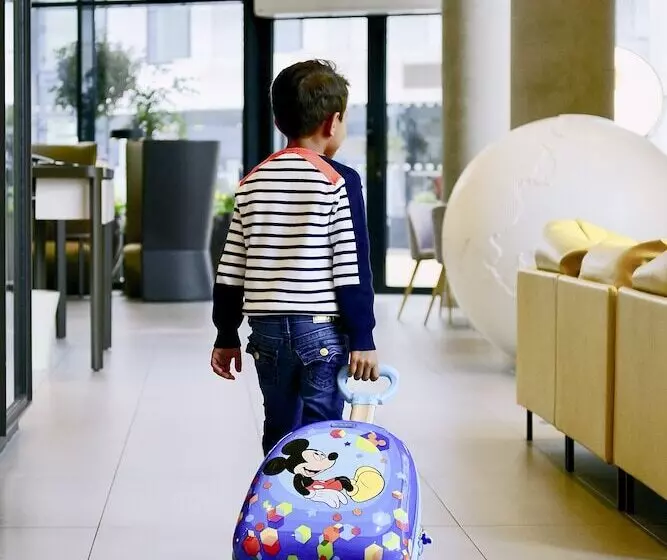 בית מלון כפרי Pullman Paris Roissy Cdg Airport