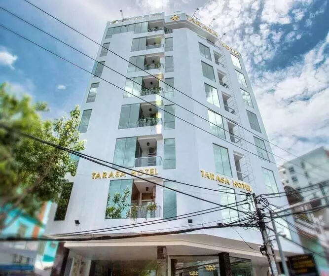 هتل Tarasa