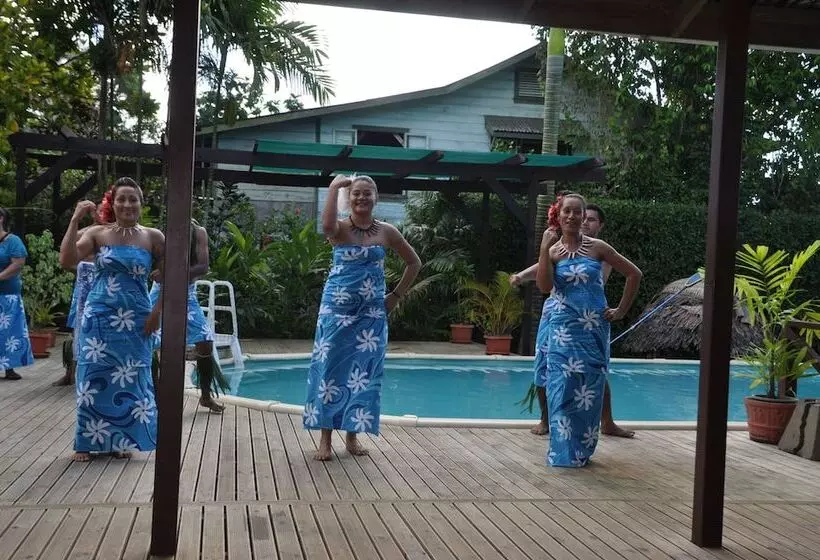 هتل The Samoan Outrigger