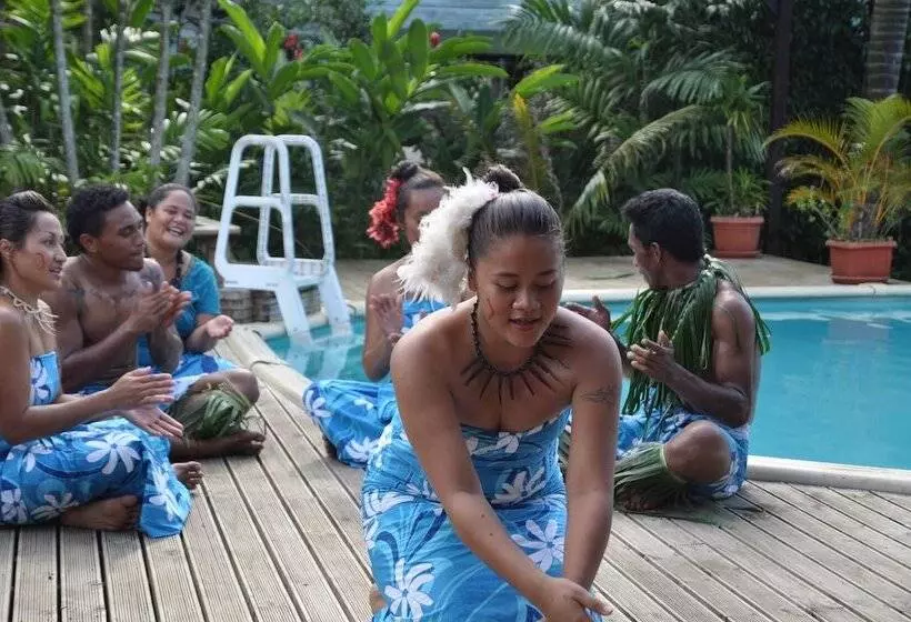 هتل The Samoan Outrigger