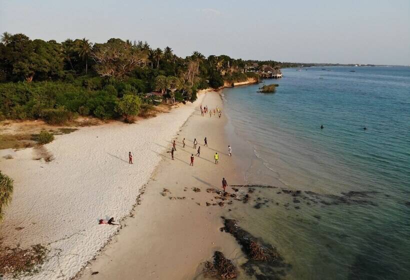 בית מלון כפרי Mangrove Lodge
