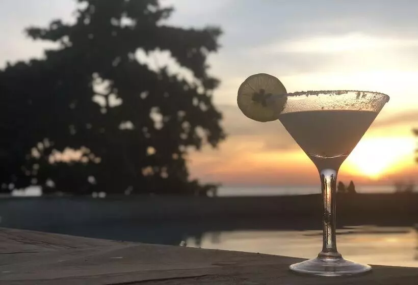 Hotelli Mangrove Lodge