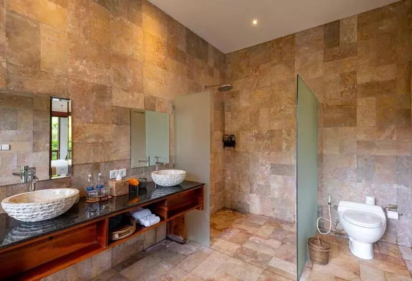 Adiwana Dara Ayu Villas