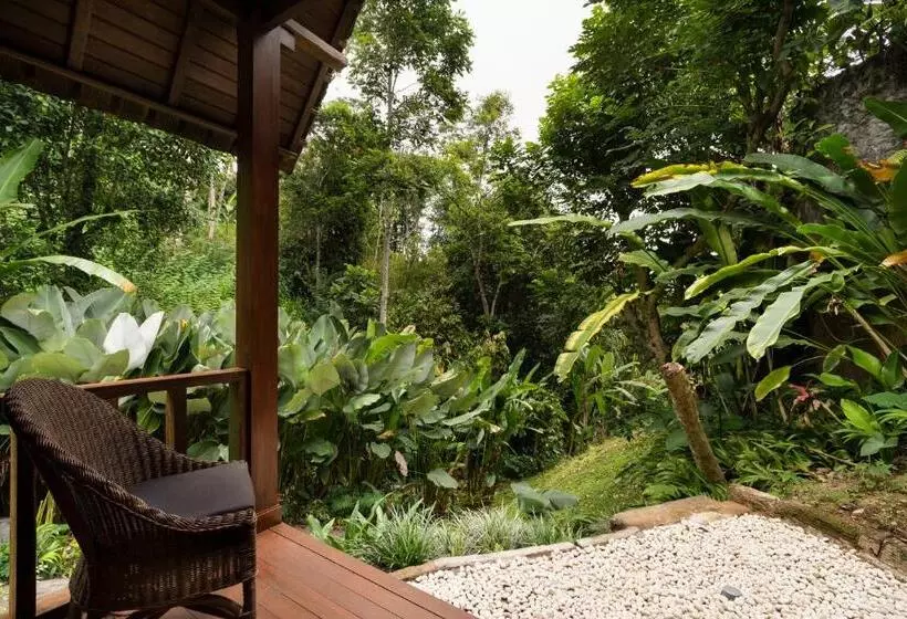 Adiwana Dara Ayu Villas