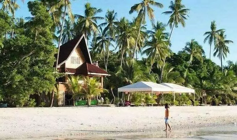 Alona Tropical Beach Resort