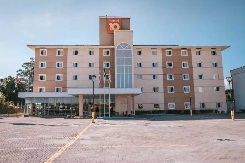 فندق 10 Blumenau