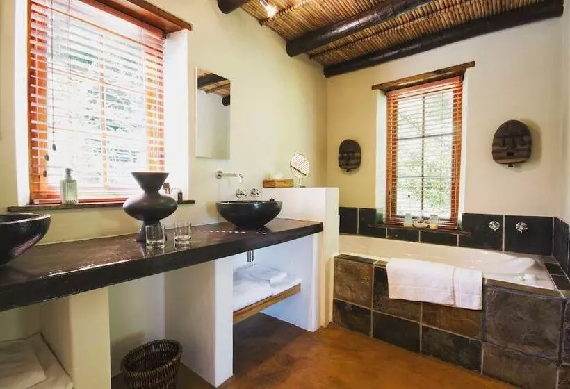 Отель Augusta De Mist Country House