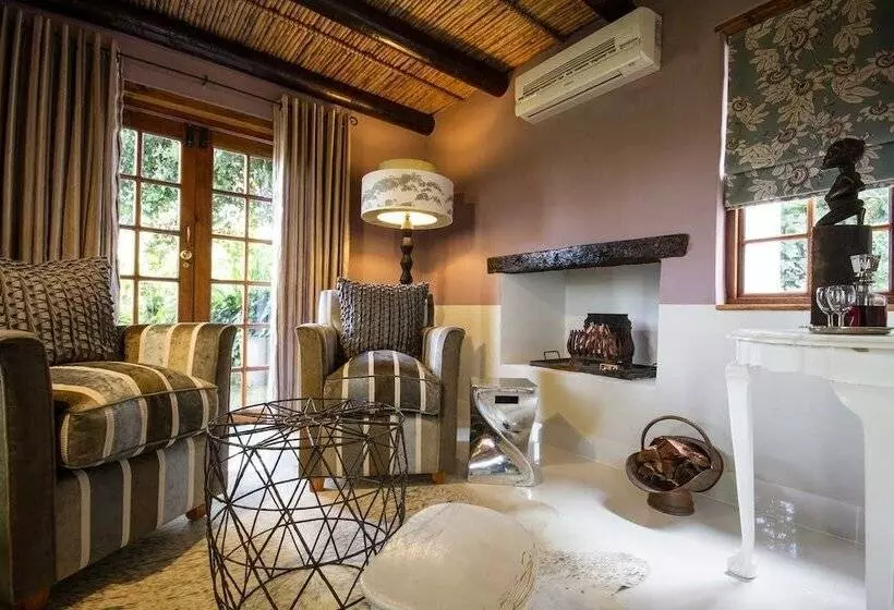 Отель Augusta De Mist Country House