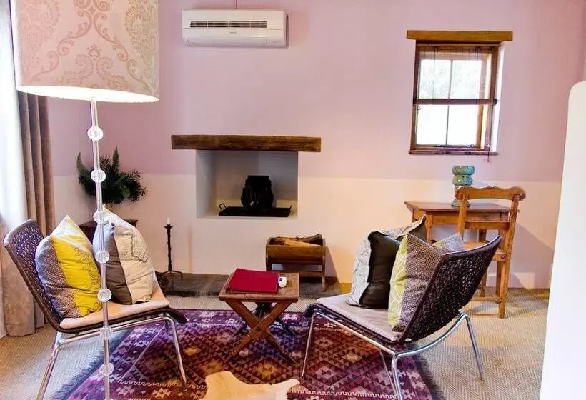 Отель Augusta De Mist Country House