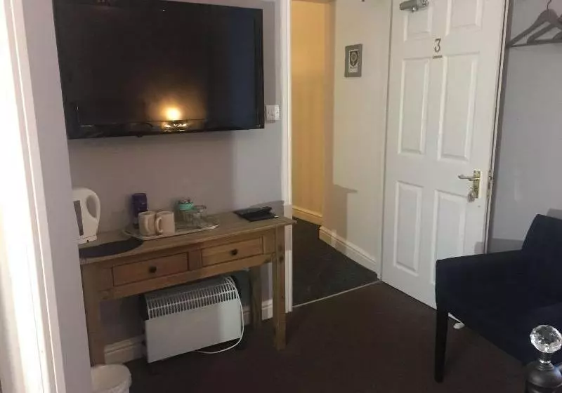 Otel Cairnryan House