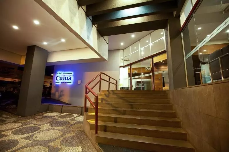 酒店 Caiua