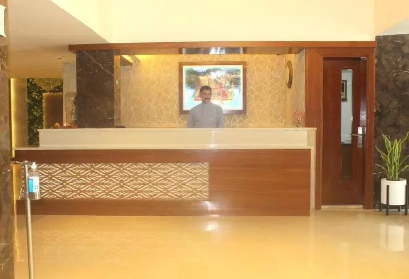 Hotel Cardinal Ambica