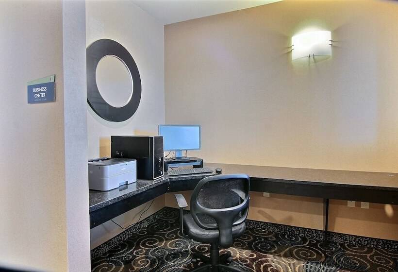 Cobblestone Hotel & Suites Beulah