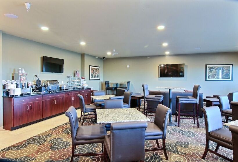 Cobblestone Hotel & Suites Beulah