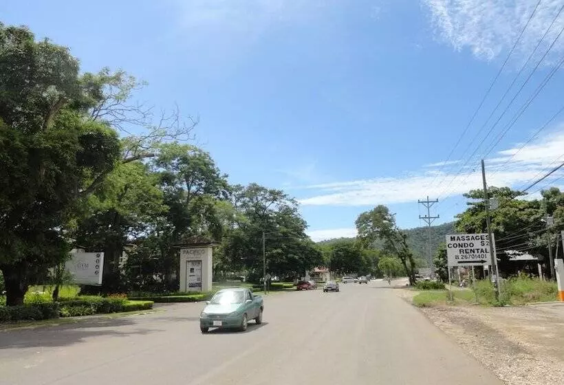 فندق Colono Beach