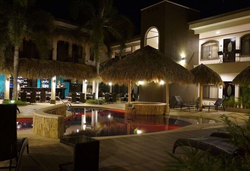 فندق Colono Beach