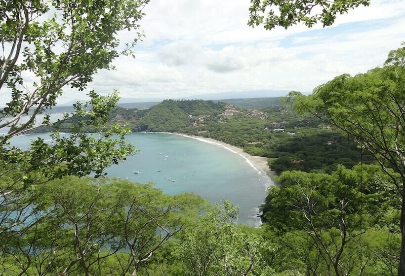 فندق Colono Beach